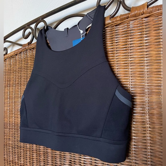 Brooks Run Bra Drive 3 Pocket Black Sports Bra Sz 32 C/D - NWT - Picture 9 of 9